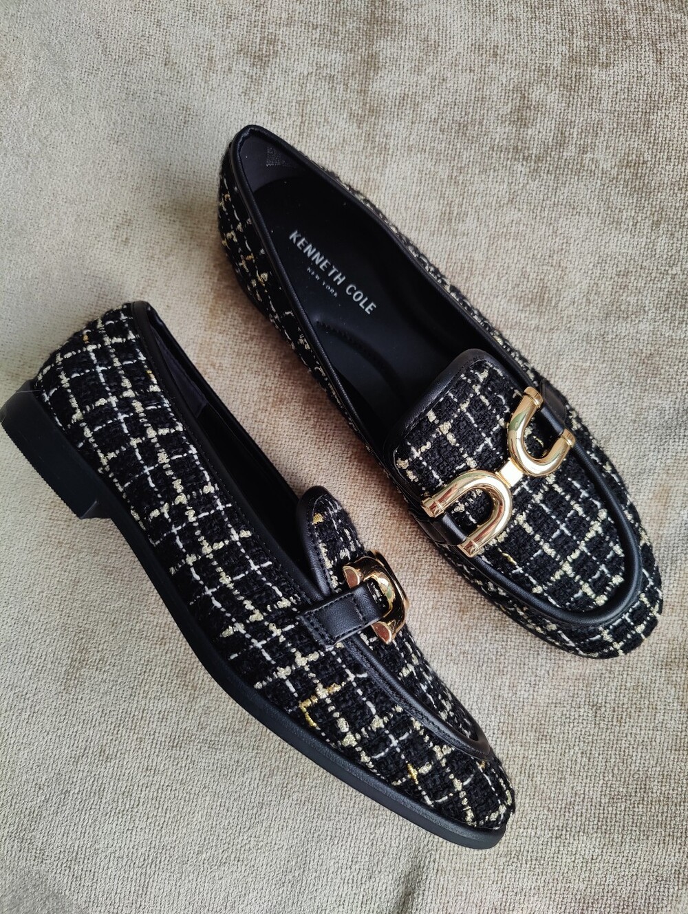 New Kenneth Cole Black and Gold Tweed Larisa Loafers with Gold Tone Buckle, Sz8
